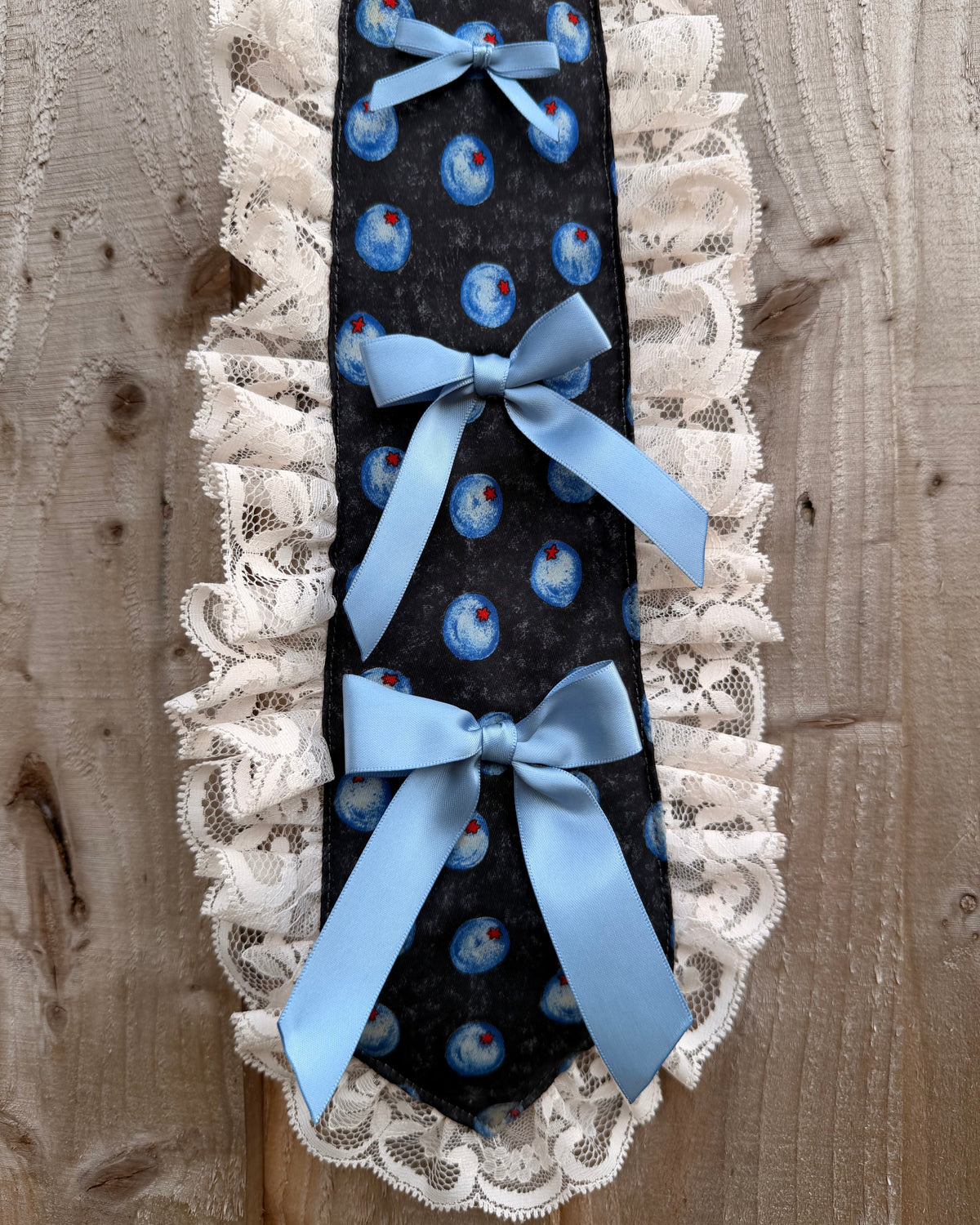 Blueberry Dreams Tie